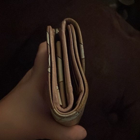 Miu Miu Pink Cat Print Women's Wallet - Picture 7 of 12